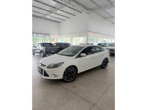 FORD FOCUS 2.0 S SEDAN 16V FLEX 4P POWERSHIFT FORD FOCUS 2.0 S SEDAN 16V FLEX 4P POWERSHIFT